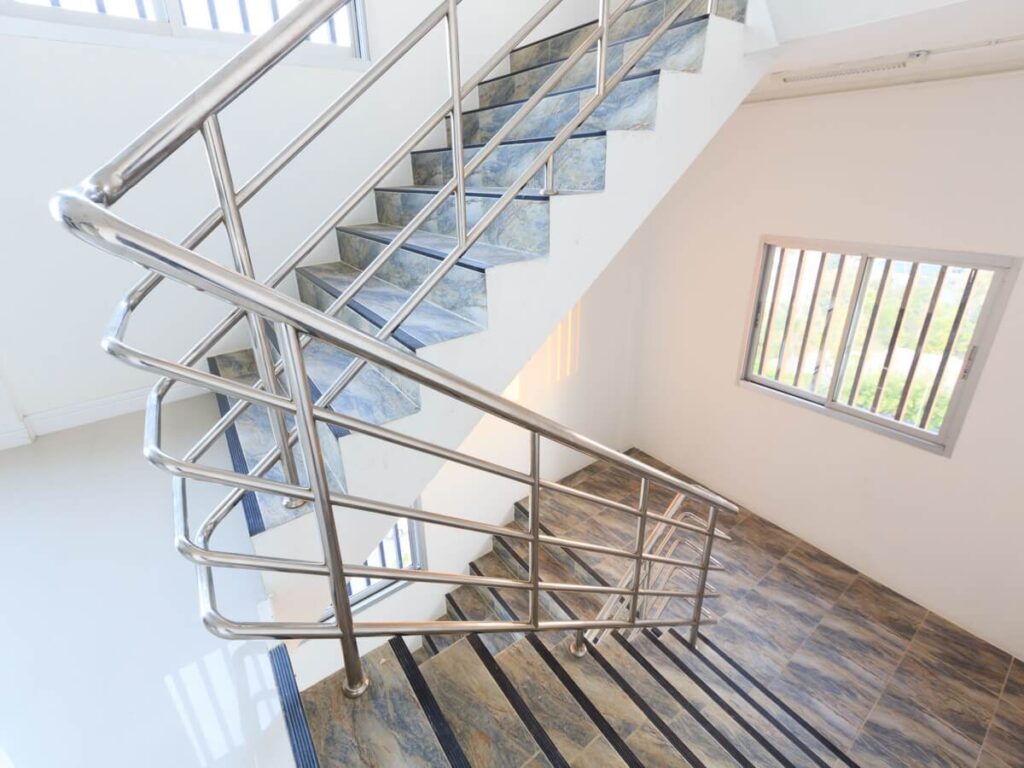 instalacion barandillas aluminio salou tarragona 01